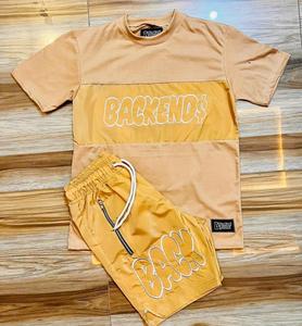 ชุดกางเกงขาสั้นผ้าทอสีพื้นสำหรับผู้ชายแฟชั่นใหม่ล่าสุดสำหรับฤดูหนาวเสื้อผ้าแนวสตรีทไซส์ใหญ่พิเศษพร้อมผ้าพิมพ์ลาย - Product Image 1