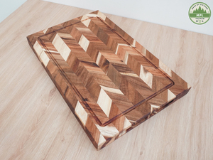 Planche à découper en bois d'acacia de qualité supérieure, moderne, écologique, de luxe, à motifs en chevrons, épaisseur 2,0 cm, personnalisable MPL - Product Image 4