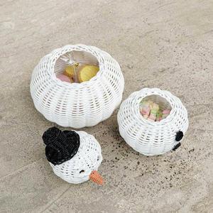 NUEVO Adorno Navideño Artesanal y Alegre: Cesta de Muñeco de Nieve de Ratán que Sirve como Mesa Auxiliar Decorativa - Product Image 4