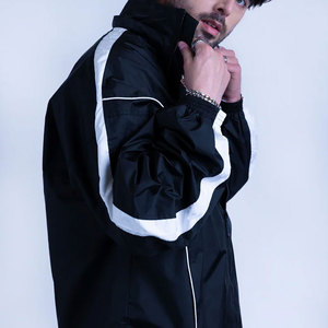 Chaqueta Cortavientos Holgada con Capucha y Estampado al por Mayor, Conjunto de Chándal Unisex Personalizado de Nailon - Product Image 5