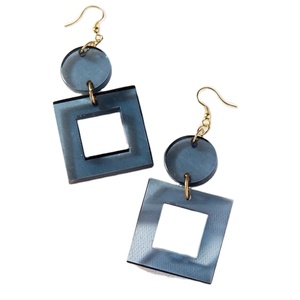 Ensemble de boucles d'oreilles en résine faites à la main, à la mode, nouvelles boucles d'oreilles rondes noires de couleur personnalisée, fabriquées en inde - Product Image 1