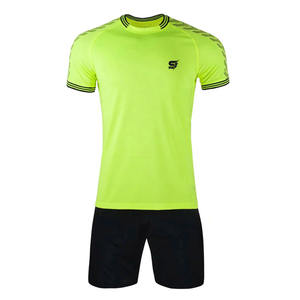 Uniforme de Fútbol de Venta Directa de Fábrica, Precio al por Mayor, 100% Poliéster, Ligero, Ecológico, Personalizable, Hecho en Pakistán, Deportivo - Product Image 1