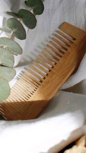 หวีผมไม้ไผ่ธรรมชาติคุณภาพสูงเป็นมิตรกับสิ่งแวดล้อมสไตล์คลาสสิก 15 ซม. เวียตฟาร์กิเม็กซ์เครื่องมือดูแลเส้นผมที่รักษ์โลก - Product Image 4