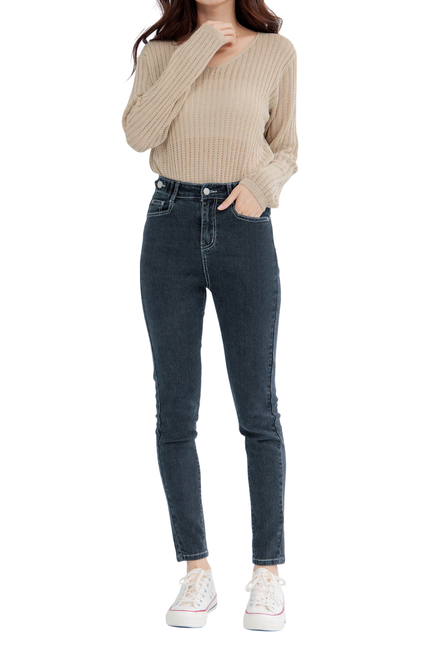 สีเทาเข้ม