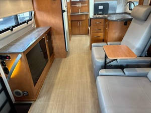 Caravane pliante imperméable L-e-i-s-u-r-e T-r-<span class=keywords><strong>a</strong></span>-v-e-l U-n-i-t-y U24MB d'occasion <span class=keywords><strong>2017</strong></span>, prête à la vente - Product Image 6