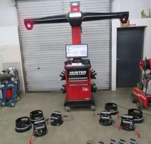 Máquina de Alineación de Ruedas 3D Hunter Original – Sistema Automatizado Computarizado de Alineación de Automóviles para Talleres de Reparación de Autos, Listo para la Venta - Product Image 3