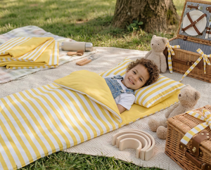 Tapis de couchage pliable et portable pour bébé - Conception facile à plier pour les voyages, les jeux et la sieste - Matière organique en duvet de canard résistante à l'eau - Toutes saisons - Product Image 6