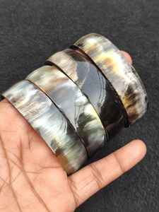 Design moderne Ensemble de bracelets en corne de buffle de meilleure qualité pour femmes Bijoux en corne véritable Magnifique bracelet au prix de gros - Product Image 5