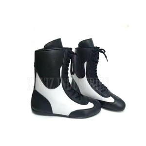 Chaussures de boxe professionnelles personnalisées en cuir de qualité supérieure nouveau design chaussures de sport prix de gros chaussures de boxe - Product Image 1