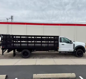 Camión de plataforma F-550 2023, usado en buen estado, listo para exportar a todo el mundo - Product Image 4