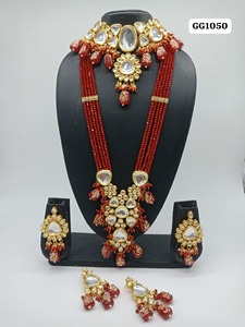 Fabricant indien Kundan perle collier ras du cou ensemble perles rouges et plaqué or mode bijoux de mariée pour les mariages et les festivals - Product Image 2