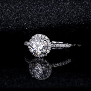 Bague de fiançailles Halo Moissanite coupe ronde brillante avec bande pavée bague de proposition inspirée Vintage étincelante pour cadeau - Product Image 2