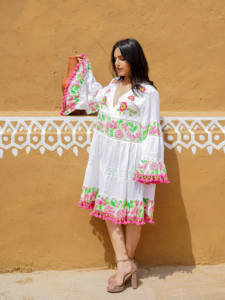 Vestido Midi Bohemio Blanco para Mujer con Estampado Floral, Borlas y Paneles de Encaje, Atuendo Casual Ligero de Verano para Mujer Blanco - Product Image 1