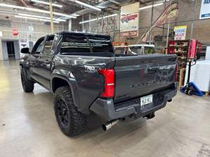 TOYOTA TACOMA TRD SPORT DOBLE CABINA 4X4 2025 USADO (LHD/RHD) - Product Image 4