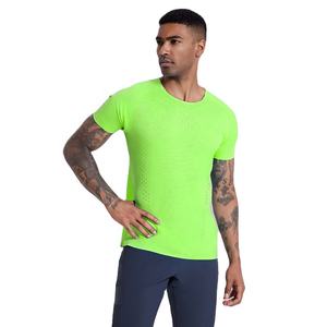 T-shirt sans couture à col rond pour homme, idéal pour la gym, léger, respirant, séchage rapide, 100% polyester, couleurs et logo personnalisables - Product Image 1