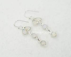 925 argent sterling massif opalite laiteuse mois d'octobre pierre de naissance quatre pierres longue crochet boucle d'oreille - Product Image 3