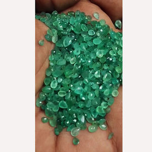 พลอยสีเขียวมรกตสีเขียวธรรมชาติขนาด4x3มม. 5x3มม. 120ซม. เป็นล็อต Iroc ขายคุณภาพสูงตัดกับเรา $108สำหรับทุกคน890ชิ้น - Product Image 1