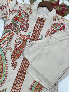 Presentamos el Próximo Conjunto de Salwar Kameez Tradicional con Estampado Digital en Relieve para Mujer - Ropa de Fiesta de Secado Rápido para Todas las Temporadas - Product Image 5