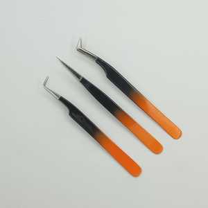 Pinzas de pestañas de punta de fibra de acero inoxidable con etiqueta privada y logotipo personalizado, pinzas de extensión de punta de fibra al por mayor - Product Image 3