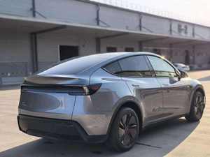 รถ SUV ไฟฟ้าขนาดกลาง รุ่นหรู ระยะทางวิ่งไกล (601-700 กม.) มอเตอร์ 200-250 กิโลวัตต์ แบตเตอรี่ 50-70 กิโลวัตต์ชั่วโมง พร้อมขับขี่ - Product Image 4