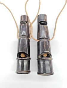 Silbato de cuerno de entrenamiento Silbato de tono alto Ágata Cuerno de vaca real Gundog Silbato de entrenamiento Regalos para amantes de los perros Regalos para mascotas - Product Image 2