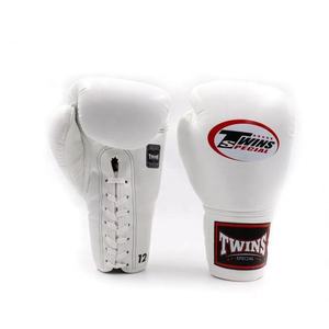 Guantes de Boxeo Profesionales Gemelos de Alta Calidad, Transpirables, con Absorción de Humedad, Cierre de Cordones para Soporte de Muñeca, Personalizables - Product Image 4