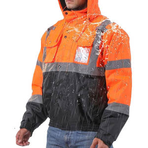 Veste de sécurité réfléchissante pour hommes et femmes avec revêtement imperméable et tissu respirant - Product Image 2