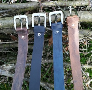 CRAFT ZONE EXPORT-Cinturón de cuero marrón para hombre con hebilla de metal plateado, elegante cinturón de cuero hecho a mano para traje de hombre y ropa formal - Product Image 5