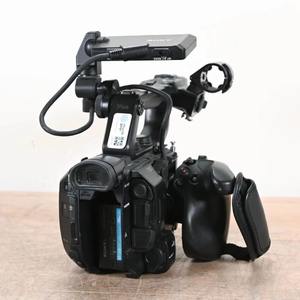 Caméscope vidéo 4K Super 35 XDCAM PXW-FS5 de qualité supérieure, neuf et disponible - Product Image 3