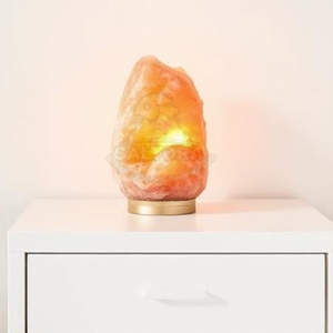 Lámpara de sal Rosa natural del Himalaya del fabricante pakistaní, lámpara de cristal con brillo calmante para yoga, spa y decoración del hogar - Product Image 4