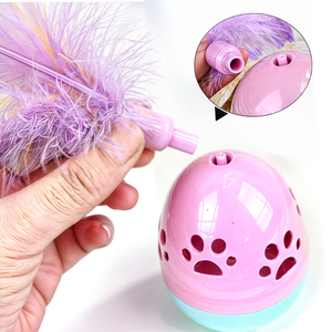 Giocattolo per Gatti Moderno ed Ecologico a Forma di Uovo in Plastica con Piume, Bastoncino Interattivo alla Moda per Gatti, Confezionato in Scatola - Product Image 6