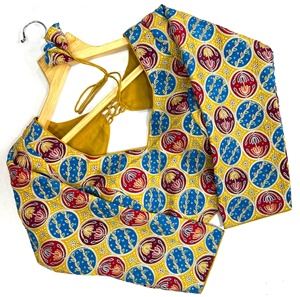 Blusa moderna Blusa con cuello en V con espalda abierta paterrn con manga larga La blusa Tiene estampado de posición trabajo elegante seda pura pesada - Product Image 3