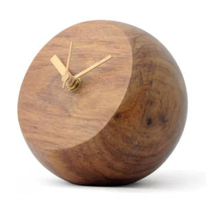 Horloge de table en bois fabriquée par un fabricant OEM, analogique personnalisée avec un design simple pour le salon et la chambre à coucher - Product Image 1