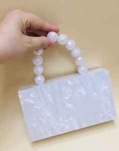 Magnifique Pochette en Résine et Bois pour Femmes, Modèle Élégant à la Main, Haute Qualité, Luxueuse pour les Rassemblements et Événements Formels - Product Image 2