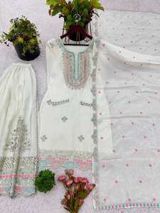 Elegante bordado pakistaní tradicional Salwar Kurta con Dupatta a juego de la India - Product Image 2