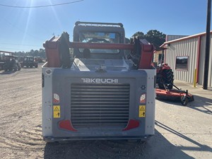 Chargeuse compacte diesel Takeuchi TL12V2 2020 avec moteur Kubota, boîte de vitesses et roulements Eaton haute efficacité - Product Image 6