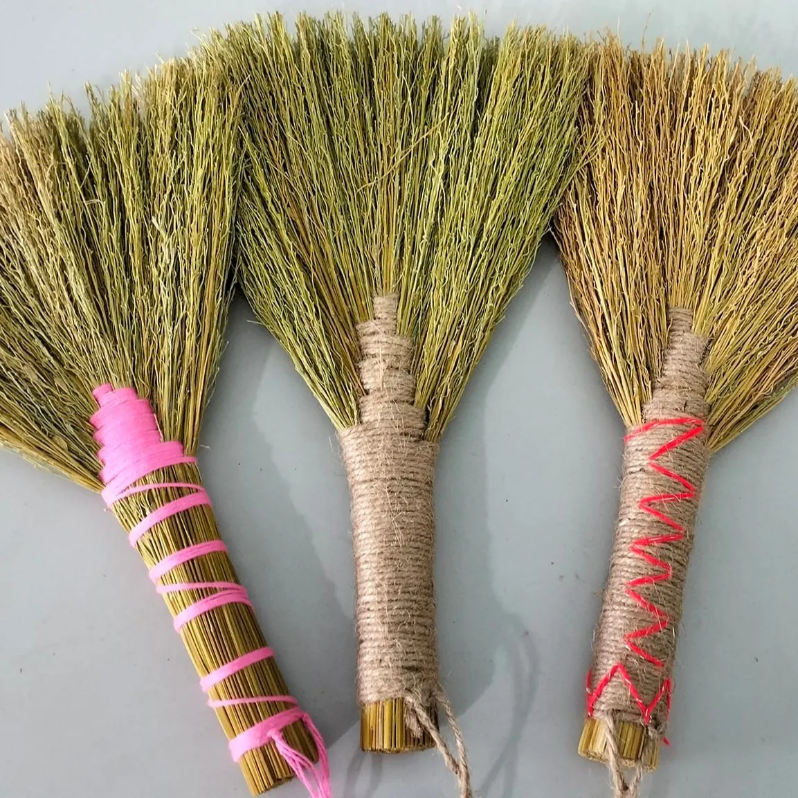 Durable Natural Grass Broom COCONUT BAMBOO BROOM FROM RICE STRAW BROOM