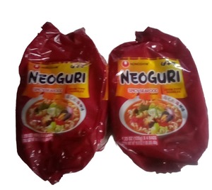 Fideos Instantáneos Coreanos Nongshim Kimchi Picantes con Col y Cúrcuma, 600g, Envasados a Mano - Product Image 6