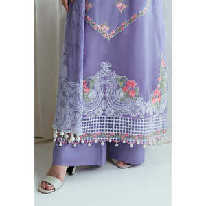 ชุดสูทผ้าลอนปักลาย 3 ชิ้นสำหรับผู้หญิง พร้อมผ้าคลุมไหล่ชีฟองแบบเก๋ไก๋ รุ่น FE-52042 - Product Image 3