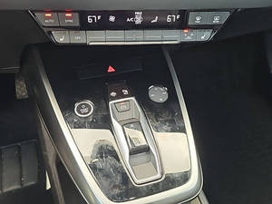 ออดี้ Q4 e-tron quattro Prestige 55 ปี 2024 มือสอง - Product Image 4