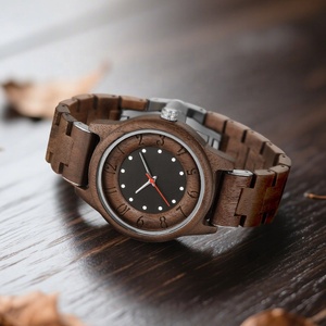 Reloj de Madera Hecho a Mano con Números Arábigos para Parejas, Reloj de Pulsera de Cuarzo para Hombre, <span class=keywords><strong>Regalo</strong></span> de <span class=keywords><strong>5</strong></span>.º <span class=keywords><strong>Aniversario</strong></span> para Él, Padrinos de Boda, Novio, Papá - Product Image 4