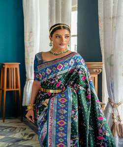 Explora la elegancia atemporal de la ropa india y pakistaní. Vestido modesto, perfecto para un atuendo conservador pero elegante. Kurta - Product Image 6