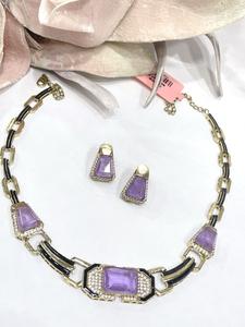 Precioso Conjunto de Collar y Pendientes de Latón Chapado en Oro de Alta Calidad, Diseño Moderno para Fiestas de Compromiso, Bodas y Uso Diario - Product Image 5