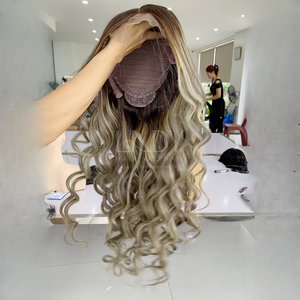 Cabello fino de bebé de la más alta calidad Pelucas de color resaltado ondulado de un donante de cabello humano vietnamita - Product Image 4