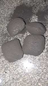 Granulés de charbon de bois de qualité supérieure (bâtonnets) pour poêles à chaleur propre Grills Systèmes de chauffage industriel à grande échelle Haute teneur en calories - Product Image 5