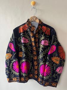 Veste d'hiver ethnique vintage en coton, brodée à la main, respirante, matelassée, style Suzani - Product Image 3