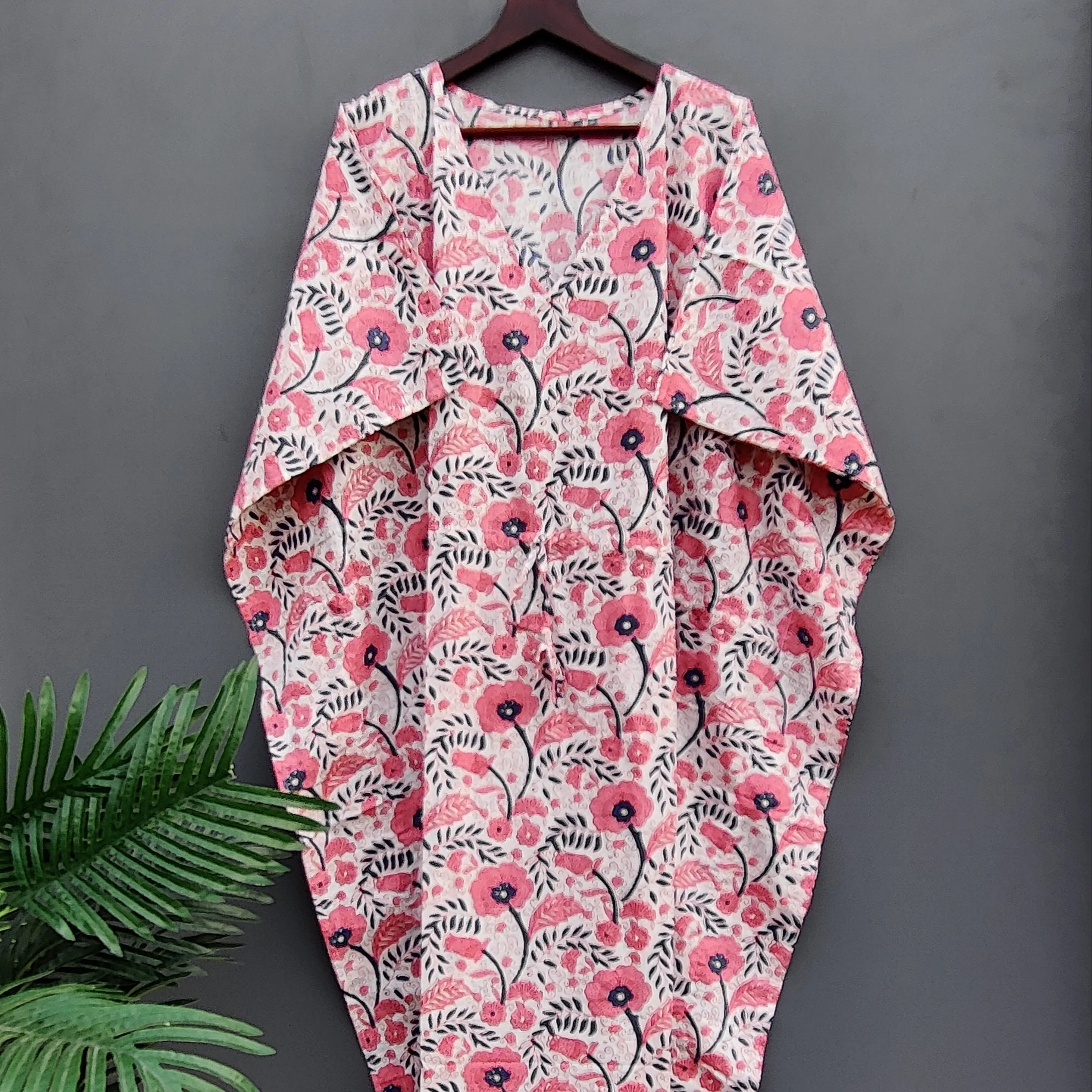 White And Pink Beautiful Cotton Printed Hand Made Night Wear Women Kaftan Light Weight Beach Wear Summer Dress