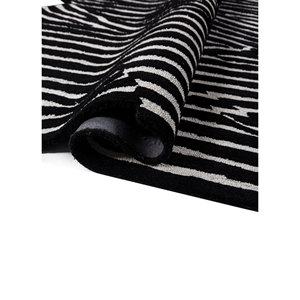 พรมขนสัตว์และใยวิสโคสทอมือสีเทาและดำ ลายทางสไตล์คิลิม ทอแบบแบน สำหรับห้องนั่งเล่นในบ้าน รุ่น TR-15252 - Product Image 2