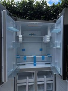 Réfrigérateur américain à double porte avec congélateur supérieur, idéal pour usage commercial ou domestique, en promotion à prix modérés - Product Image 3