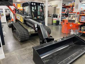 Chargeuse-pelleteuse JCB 3TS-8T 2024, moteur diesel, composants hydrauliques Eaton, haute efficacité opérationnelle - Product Image 6